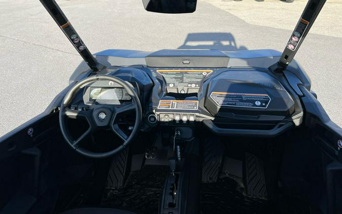 2026 Can-Am® Commander XT-P 1000R