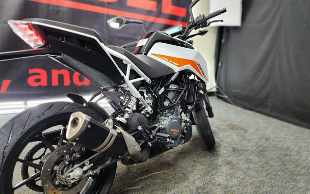 2022 KTM 390 DUKE