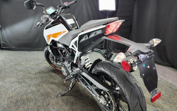 2022 KTM 390 DUKE