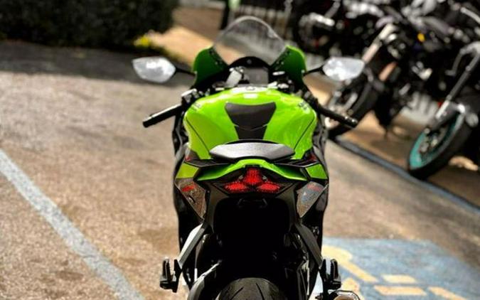 2022 Kawasaki Ninja® ZX™-10R ABS KRT Edition