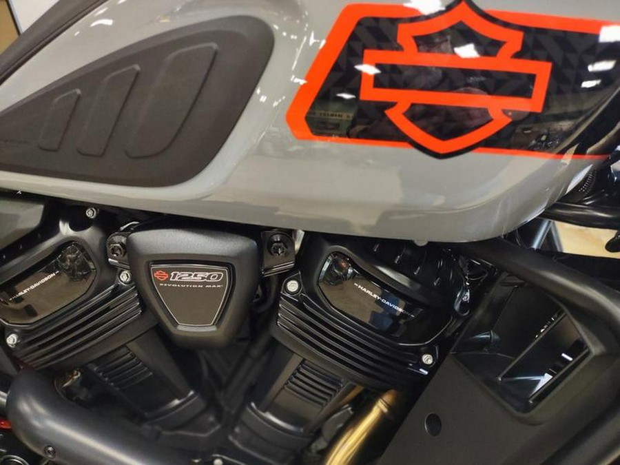 2026 Harley-Davidson® RA1250L - Pan America® 1250 Limited