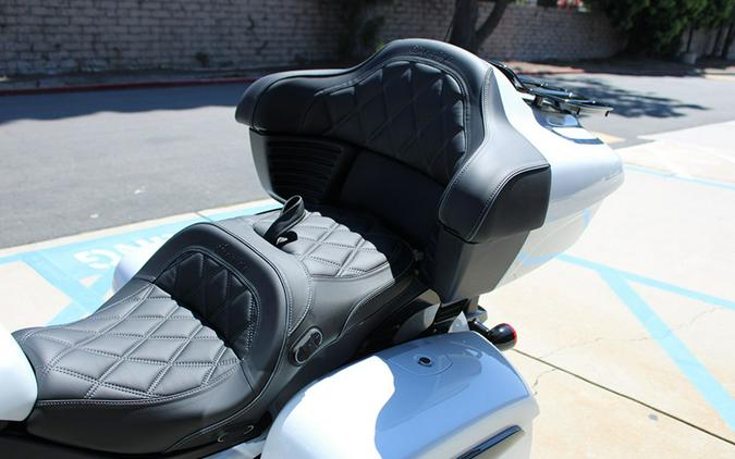 2026 Indian Motorcycle® Roadmaster® PowerPlus Dark Horse® 112 Ghost White Metallic with Black Metal