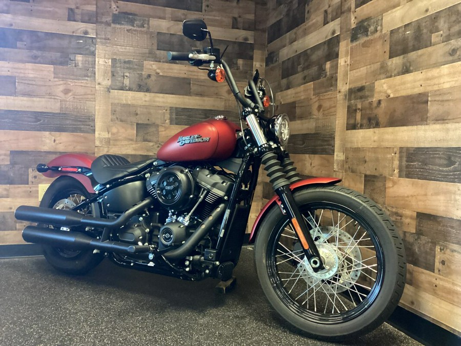 2019 Harley-Davidson Street Bob Wicked Red Denim FXDB