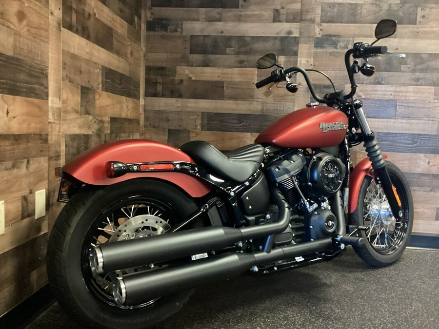 2019 Harley-Davidson Street Bob Wicked Red Denim FXDB