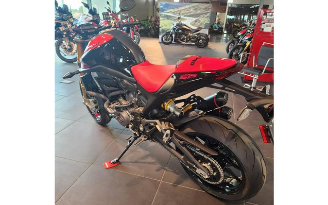 2024 Ducati Monster SP