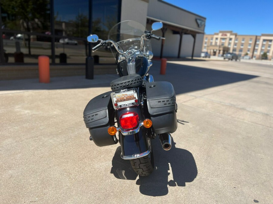 2020 Harley-Davidson® Heritage Classic 107 Vivid Black