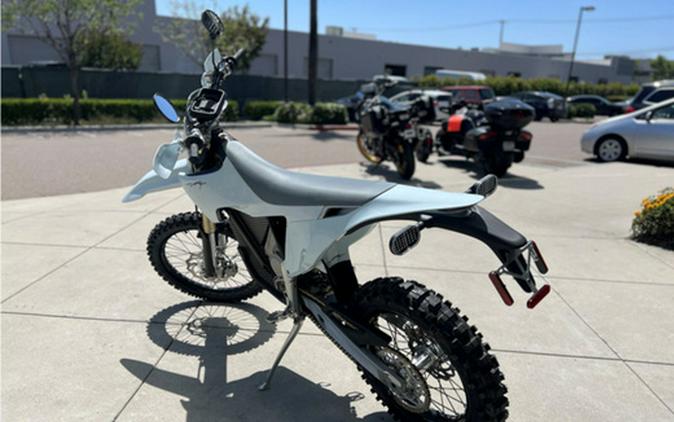 2025 Stark VARG EX 80 HP