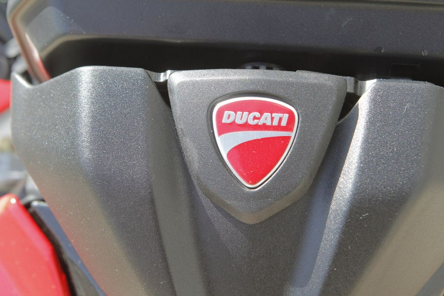 2026 Ducati Hypermotard V2