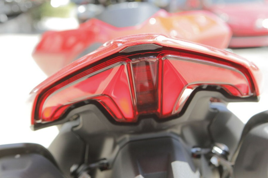 2026 Ducati Hypermotard V2
