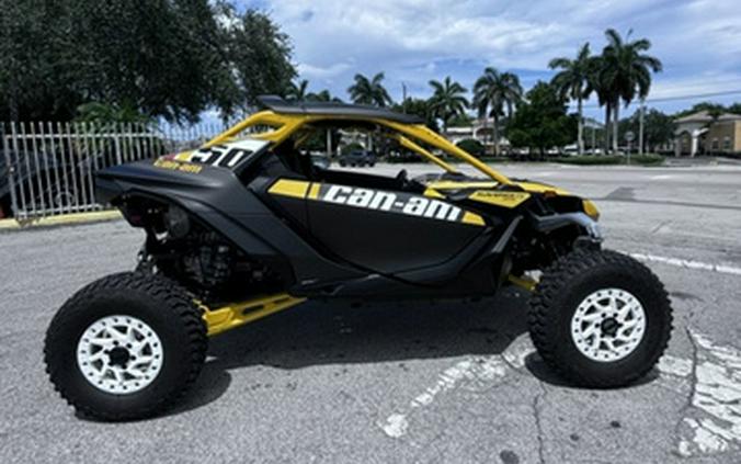 2024 Can-Am Maverick R X RS Carbon Black & Neo Yellow