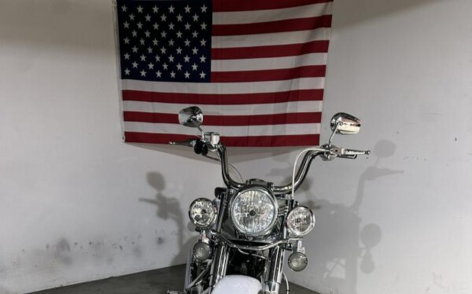 2008 Harley-Davidson Heritage Softail® Classic White Gold Pearl & Pewter Pearl