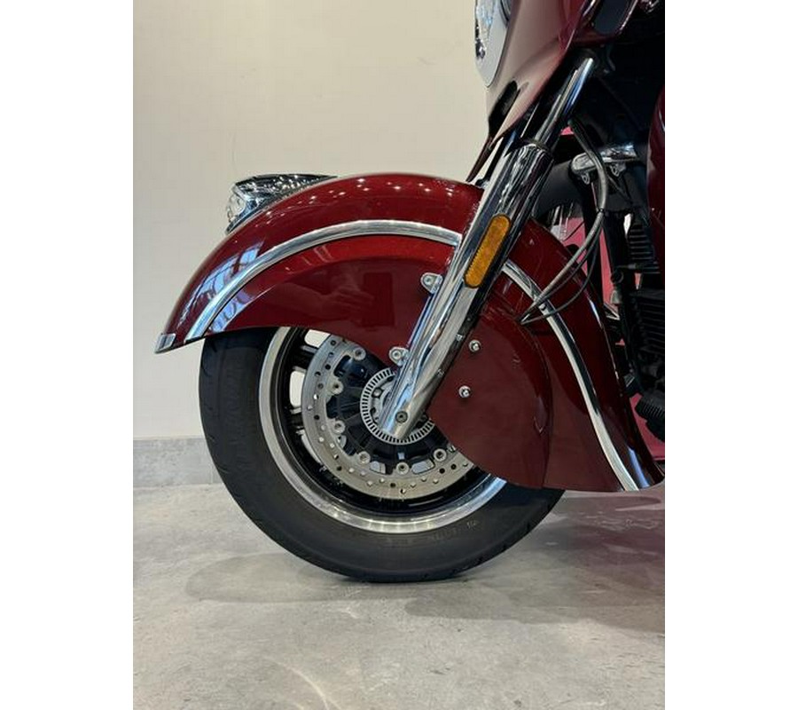 2017 Indian Motorcycle® Roadmaster® Burgundy Metallic