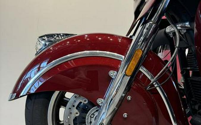 2017 Indian Motorcycle® Roadmaster® Burgundy Metallic