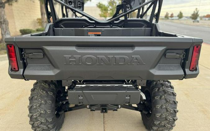 2024 Honda® Pioneer 1000-6 Deluxe Crew