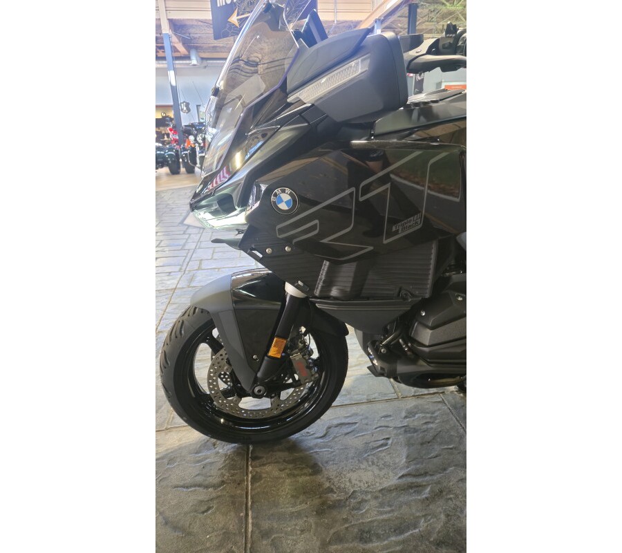 2026 BMW Motorrad R 1300 RT