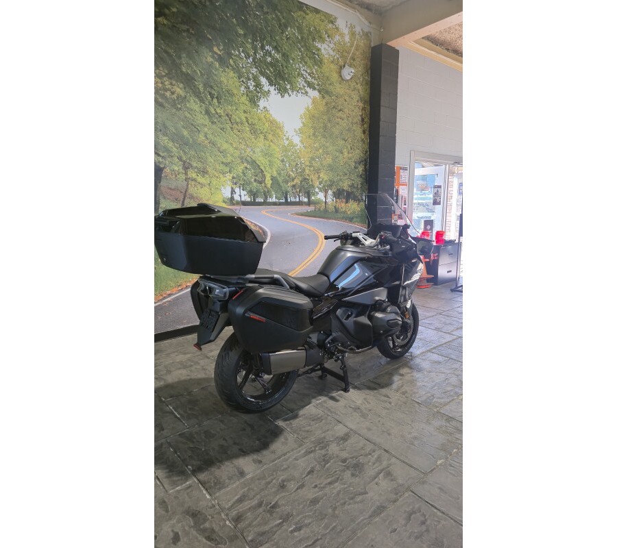 2026 BMW Motorrad R 1300 RT