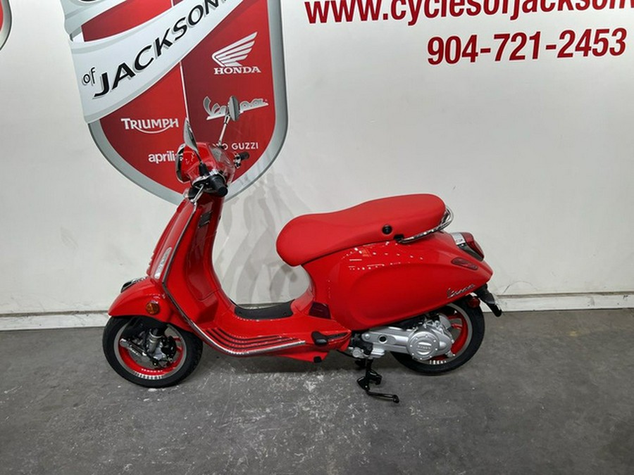 2023 Vespa Primavera 50 Red