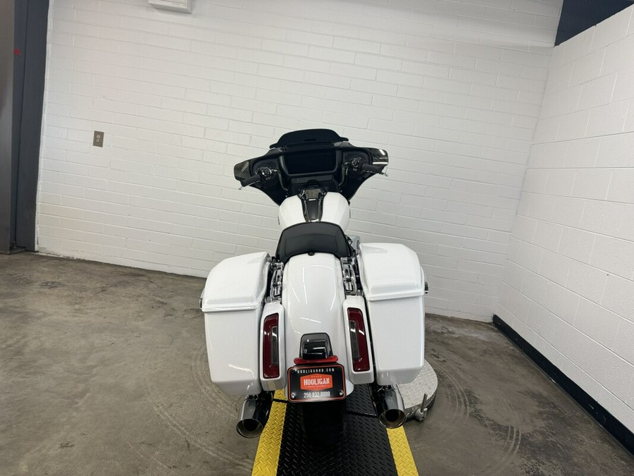 2024 Harley-Davidson Street Glide® WHITE ONYX PRL