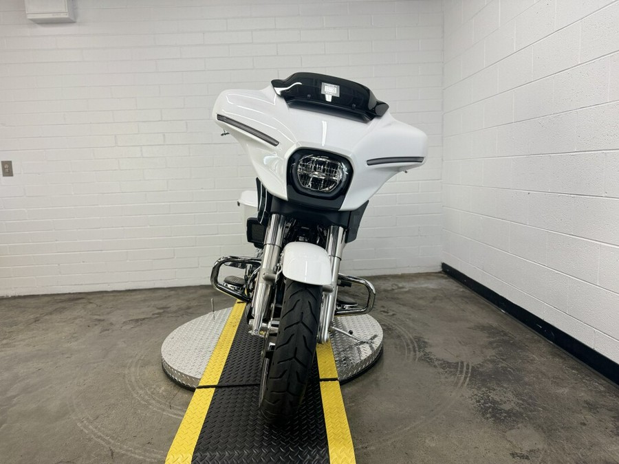 2024 Harley-Davidson Street Glide® WHITE ONYX PRL