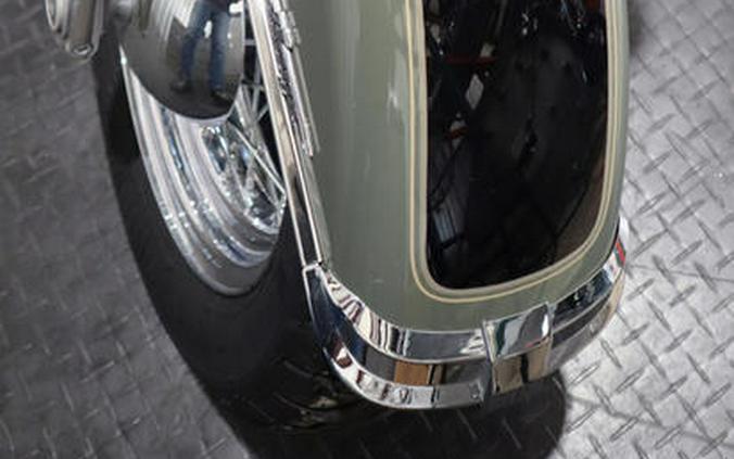 2021 Harley-Davidson® FLHC - Heritage Classic