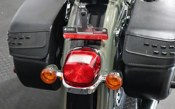 2021 Harley-Davidson® FLHC - Heritage Classic