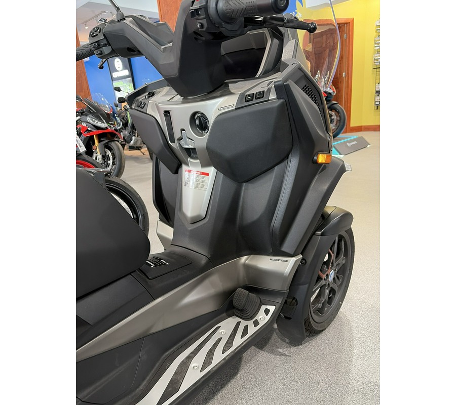 2024 Piaggio MP3 530