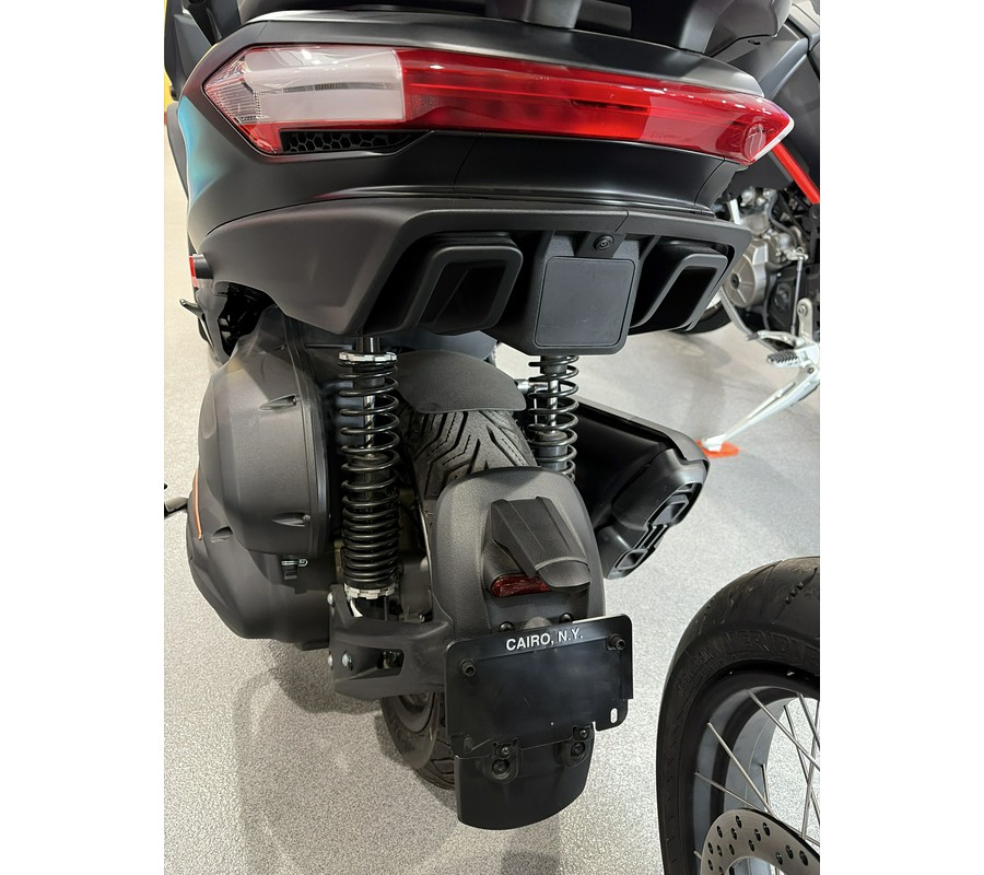 2024 Piaggio MP3 530