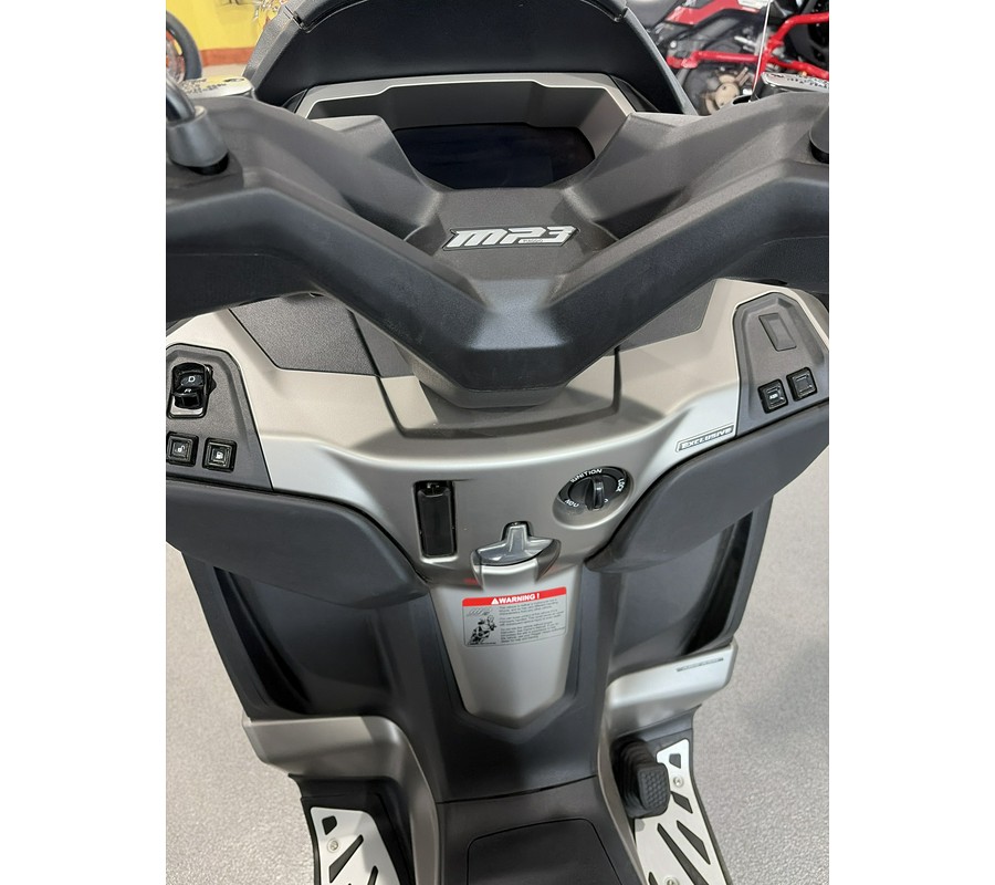 2024 Piaggio MP3 530