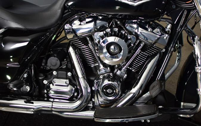 2022 Harley-Davidson Road King Vivid Black
