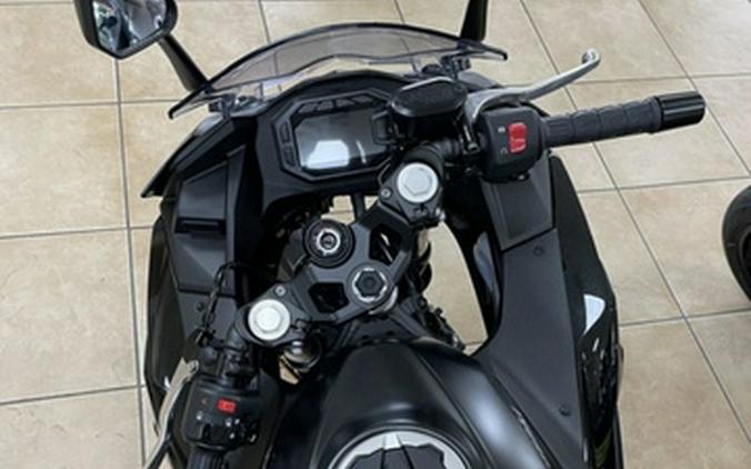 2026 Kawasaki Ninja 500 ABS Metallic Flat Spark Black