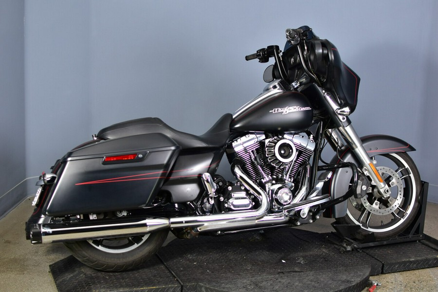 2016 Harley-Davidson Street Glide Special Black Denim