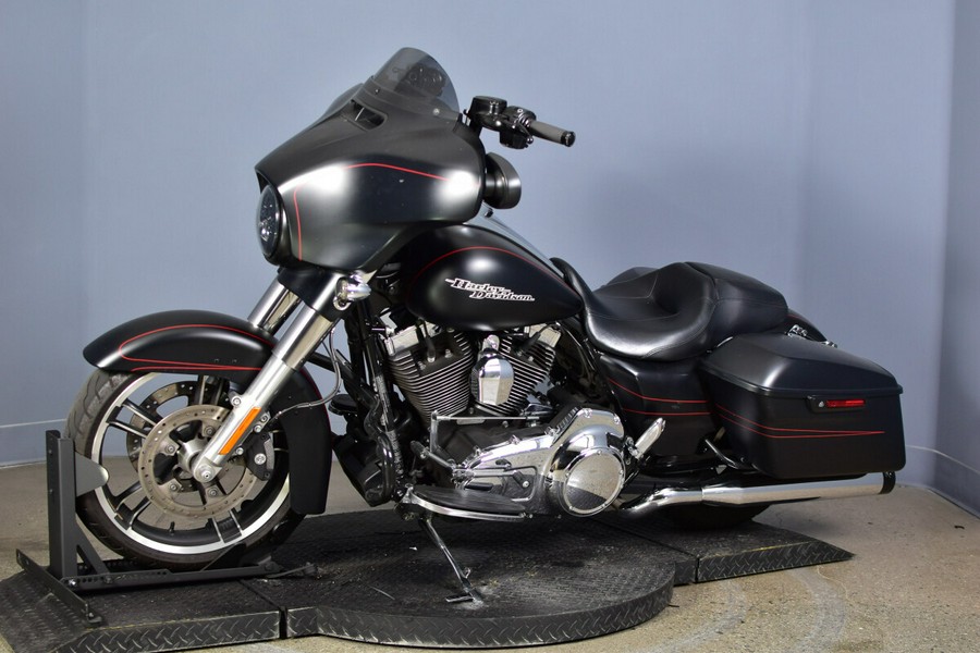 2016 Harley-Davidson Street Glide Special Black Denim