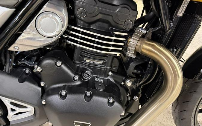 2026 Triumph Thruxton 400 Metallic Racing Yellow / Aluminium Silver