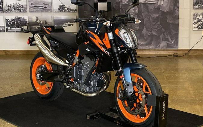 2023 KTM Duke 890 R