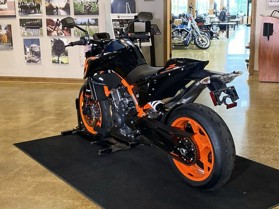 2023 KTM Duke 890 R