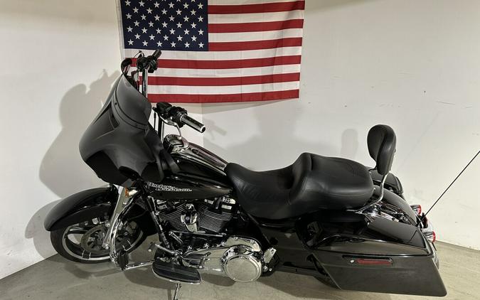 2019 Harley-Davidson Street Glide Vivid Black