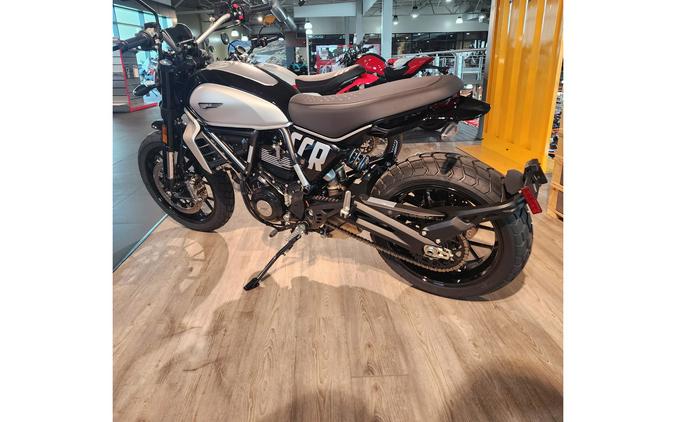 2024 Ducati Scrambler Icon