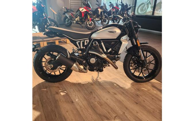 2024 Ducati Scrambler Icon