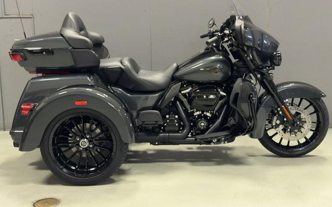 FLHTCUTG 2025 Tri Glide® Ultra