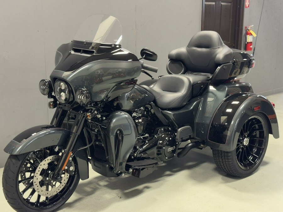 FLHTCUTG 2025 Tri Glide® Ultra