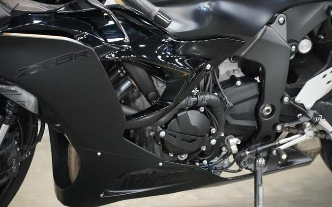2024 Kawasaki Ninja® ZX™-6R ABS Metallic Flat Spark Black/Ebony