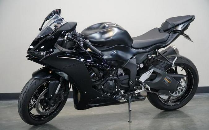 2024 Kawasaki Ninja® ZX™-6R ABS Metallic Flat Spark Black/Ebony