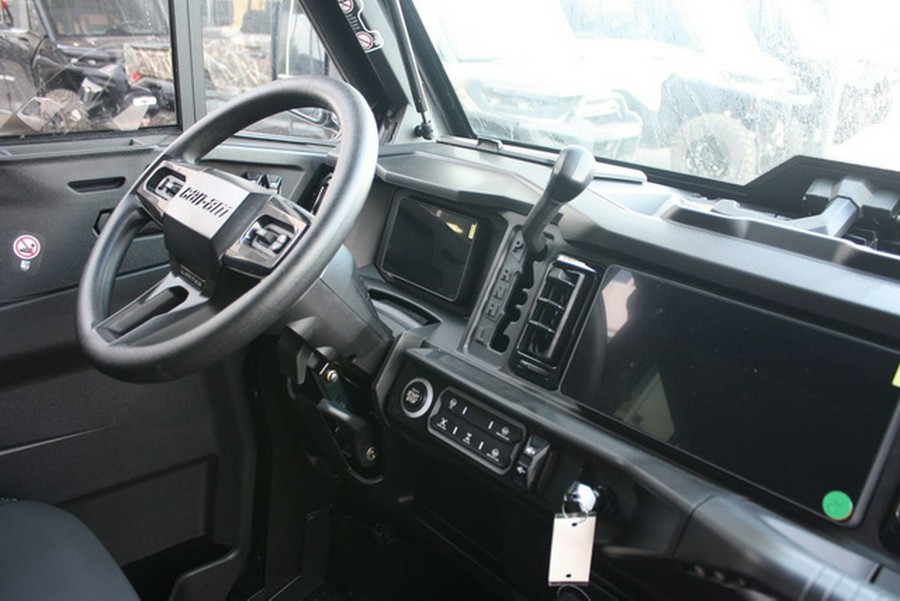 2027 Can-Am Defender XU MAX Limited HD11