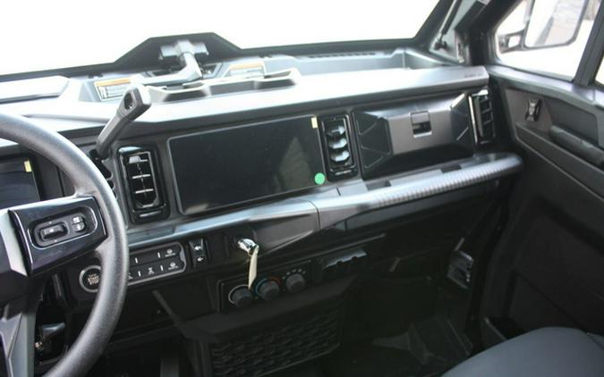 2027 Can-Am Defender XU MAX Limited HD11