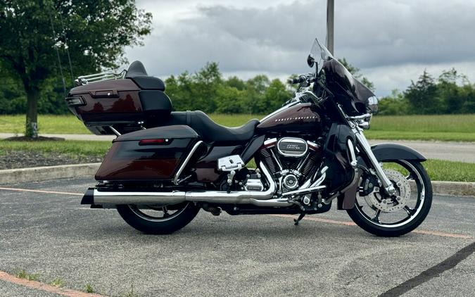 2019 Harley-Davidson CVO Limited Auburn Sunglo & Black Hole with Rich Bourbo