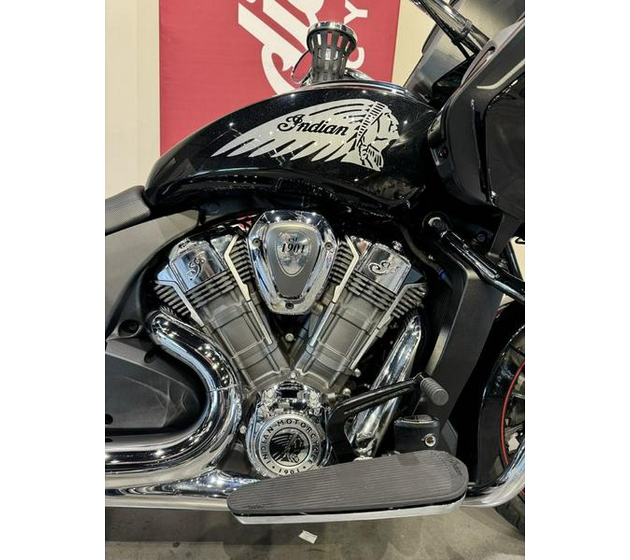 2020 Indian Motorcycle® Challenger Limited Thunder Black Pearl