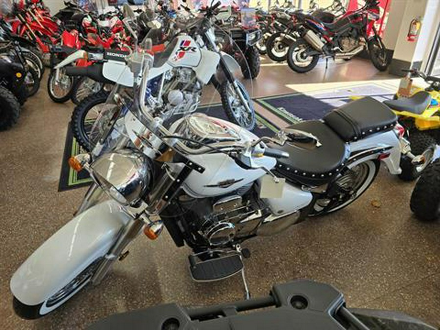 2025 Suzuki Boulevard C50T Special