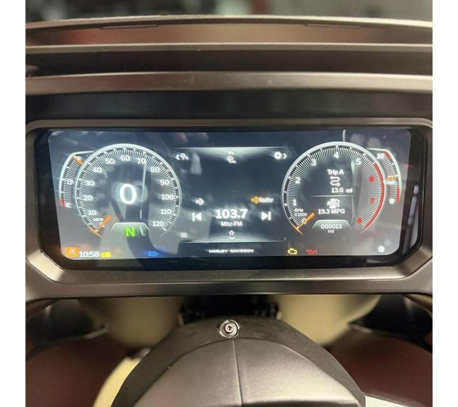 2025 Harley-Davidson® FLTRX - Road Glide®