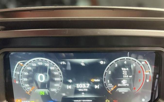 2025 Harley-Davidson® FLTRX - Road Glide®