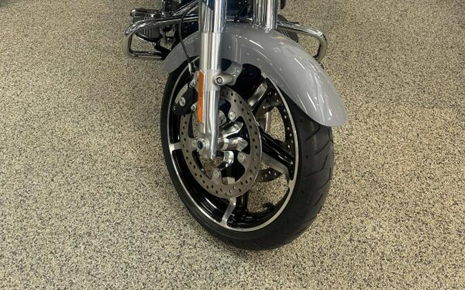 2026 Harley-Davidson® FLHX Street Glide™ Solo